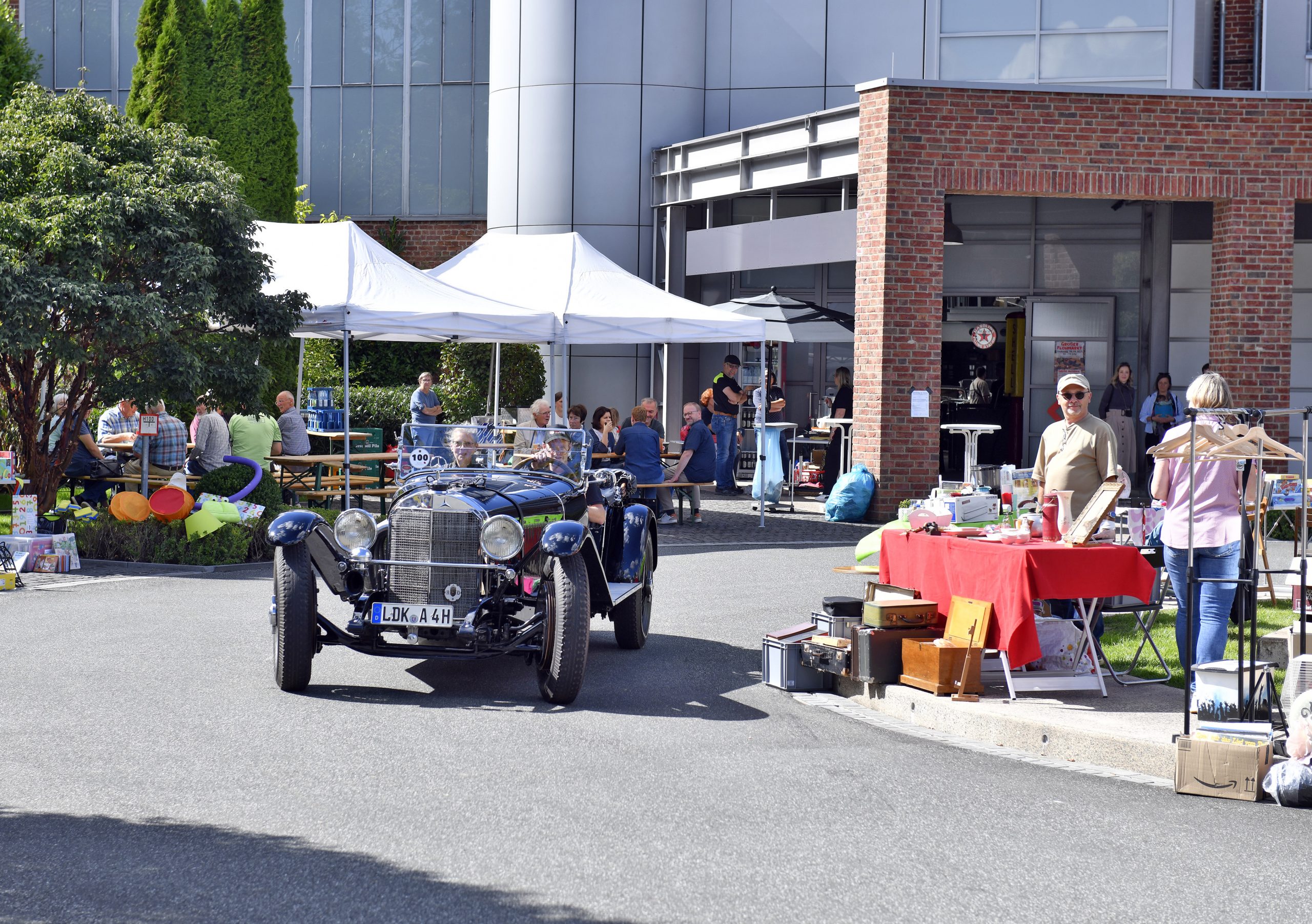 2025_09_Flohmarkt_Geschichtswerkstatt